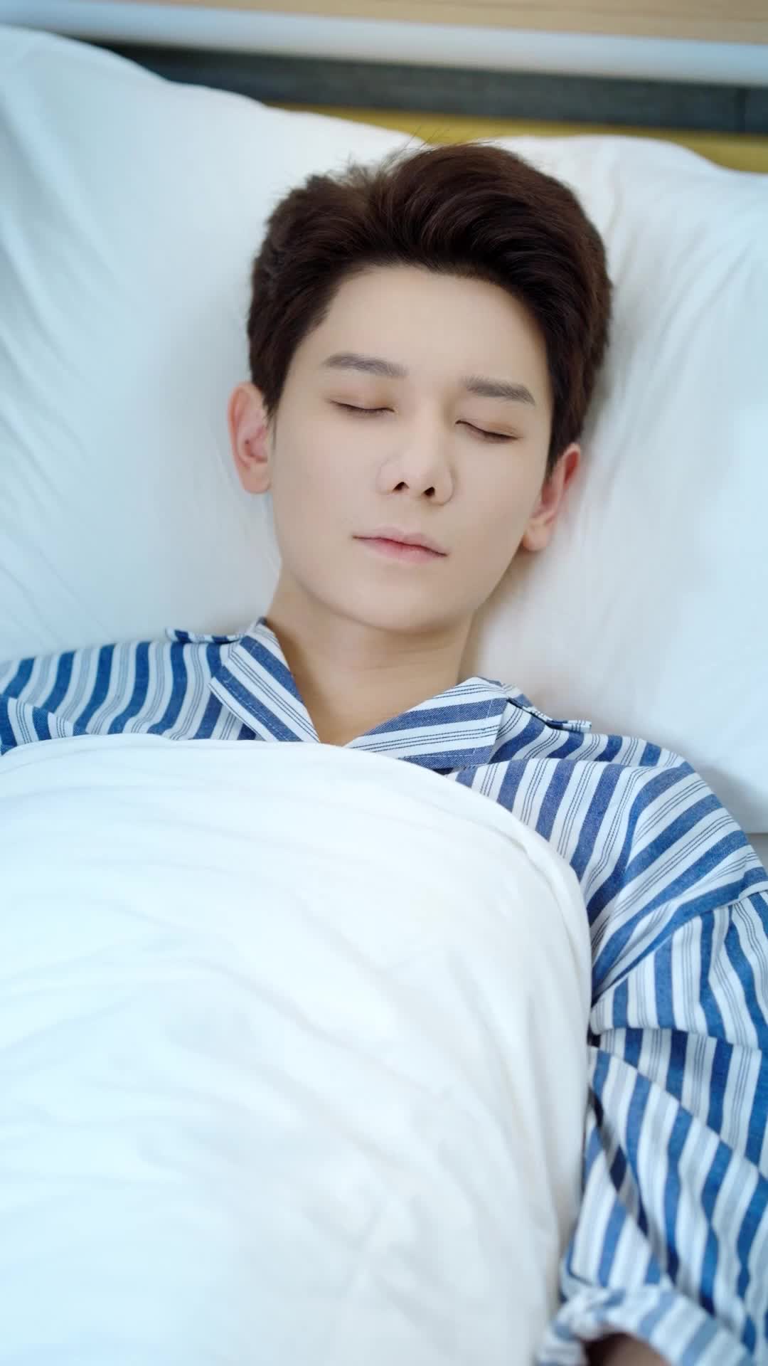 第27話 - I Fired My Bodyguard After I Died